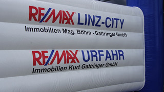 H Hüpfburg Remax 