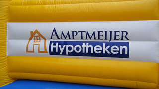 H Hüpfburg Amptmeijer 
