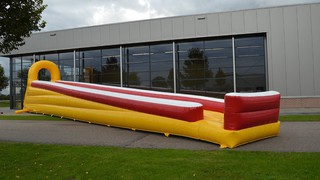 A Rollenrutsche Rot Gelb 