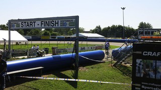 A Skeeler Boarding 