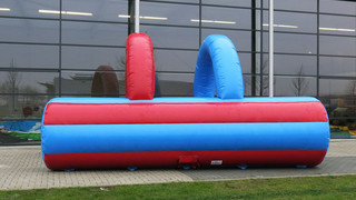 A Kriechtunnel Rot Blau 
