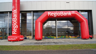 B Torbogen RegioBank 