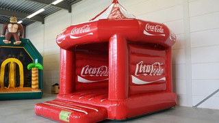 H Hüpfburg Carrousel Coca Cola 