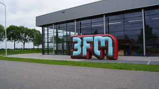 P FM Logo 