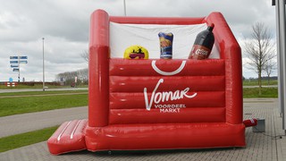 H Hüpfburg Vomar 