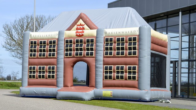 H Hüpfburg Rathaus Marienwaerdt 