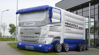 H Hüpfburg LKW Hendrickx 