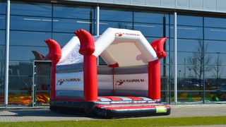 H Hüpfburg Kuijpers 