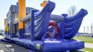 A Hindernisparcours Schiff 
