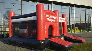 Media Markt Hüpfburg 