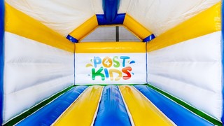 Postkids Hüpfburg 