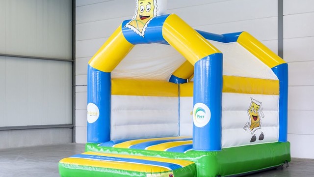 Postkids Hüpfburg 