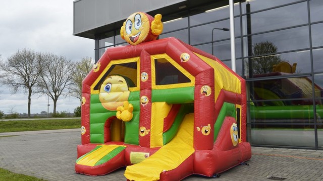 Hüpfburg Multiplay Smiley 