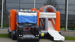 Hüpfburg Multiplay Chauffeurdienste 