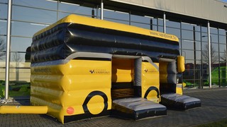 Reisebus Hüpfburg 