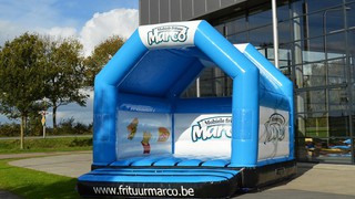 H Hüpfburg Marco Frituur 