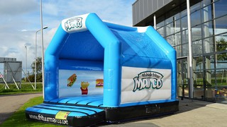 H Hüpfburg Marco Frituur 