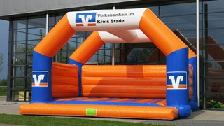 H Hüpfburg Volksbank Kreis Stade 