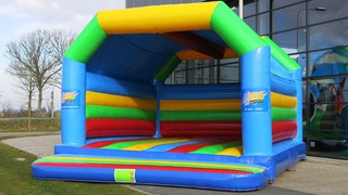 H Hüpfburg Sportjugend 