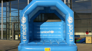 H Hüpfburg Unicef 