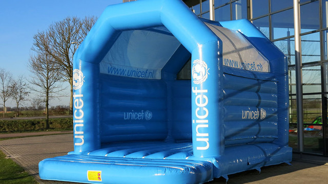 H Hüpfburg Unicef 