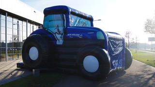 H Traktor New Holland 