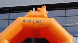 H Hüpfburg Moolenaar 
