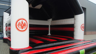H Hüpfburg Eintracht Frankfurt 