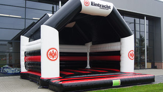 H Hüpfburg Eintracht Frankfurt 