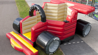 Hüpfburg Super Rennwagen
