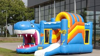 Hüpfburg Multiplay Hai