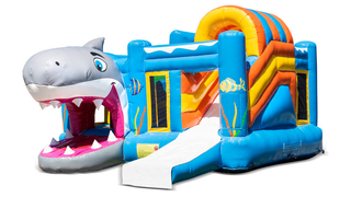 Hüpfburg Multiplay Hai