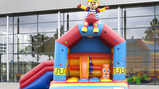 Hüpfburg Multifun klatschender Clown