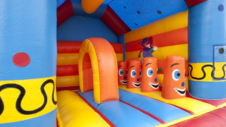 Hüpfburg Multifun klatschender Clown
