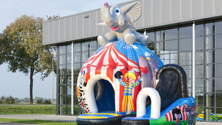Hüpfburg Disco Zirkus