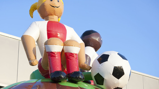 Hüpfburg Disco Fussball
