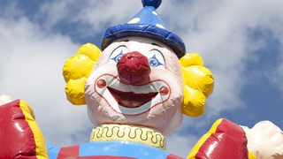 Hüpfburg Shooter Zirkus