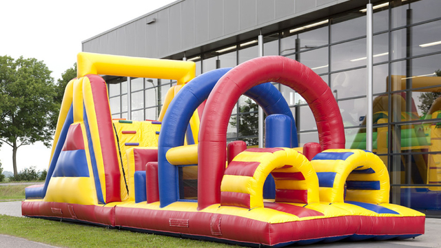 Hindernisparcours Bunt