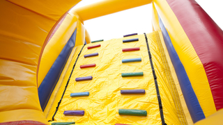 Hindernisparcours Bunt