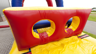 Hindernisparcours Bunt