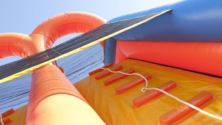 Hindernisparcours Bunt