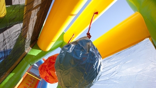 Hindernisparcours Bunt