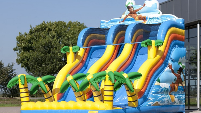 Riesenrutsche Surfer