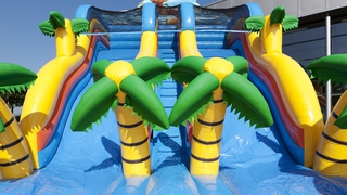 Riesenrutsche Surfer