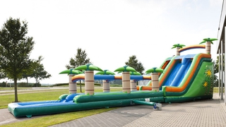 Riesenwasserrutsche Dschungel