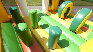Riesenrutsche Super Fussball