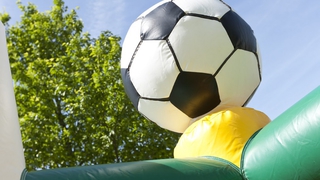 Riesenrutsche Super Fussball