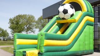 Riesenrutsche Super Fussball