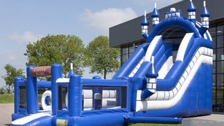 Riesenrutsche Super Ritterburg