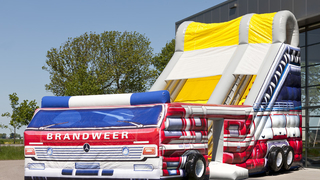 Riesenrutsche Feuerwehr